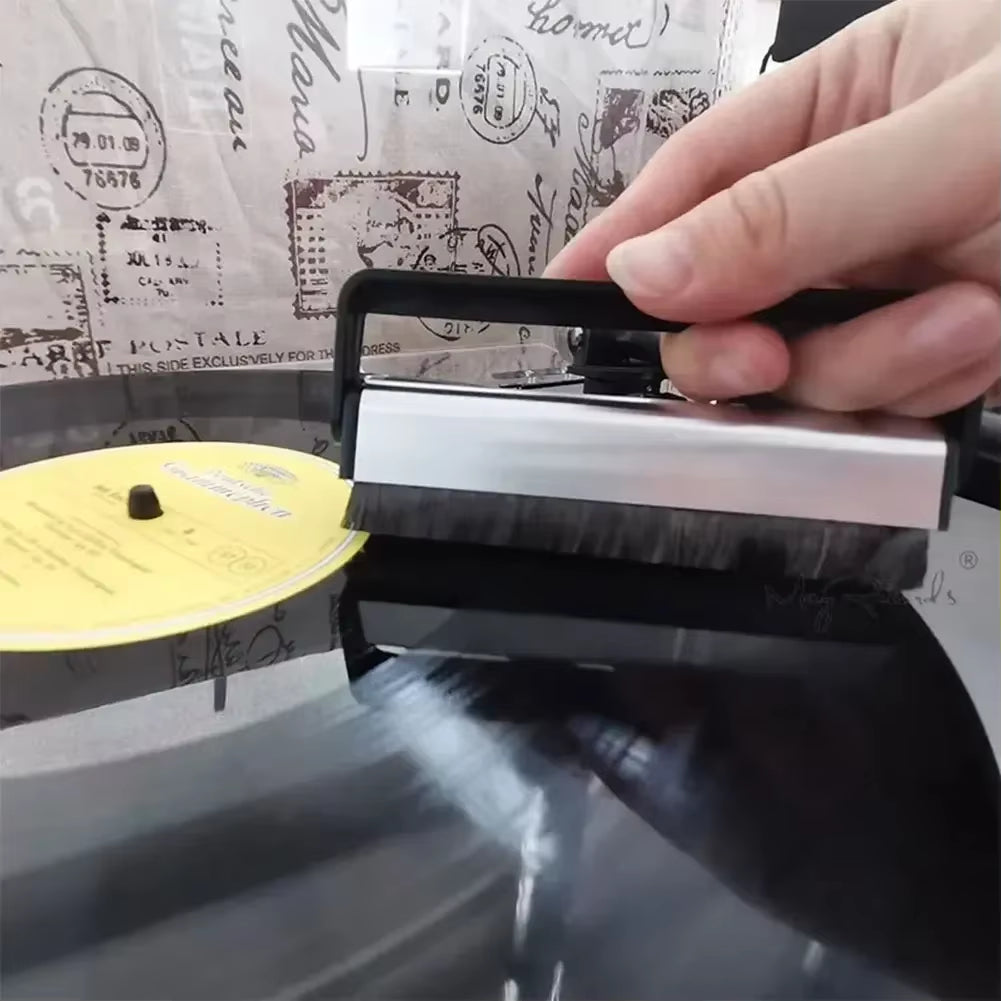 Vinyl Record Cleaning Brush Portable Anti-Static Carbon Fiber Record Brush + Stylus Brush LP Vinyl Phonograph Player Accessories