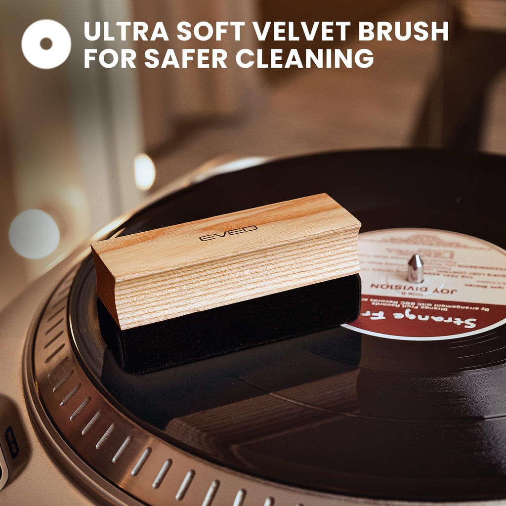 Vinyl Care Bundle - 200 Vinyl Sleeves + Vinyl 4-1 Cleaner Kit